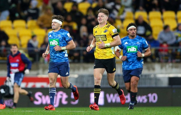 Beauden barrett rugby boots on sale
