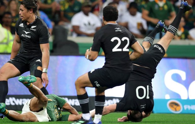 Ian Foster and Aaron Smith question Springboks' high ball tactics ...