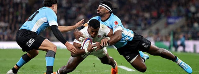 Immanuel Feyi-Waboso scores from a Finn Smith cross-kick