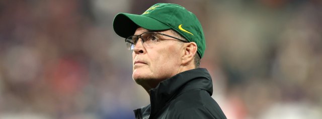 14 man Springboks stun France in Paris