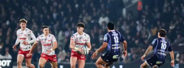 Gutsy Scarlets defeated by champions in Bordeaux