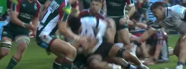 McFarland powers over as Saracens close the gap