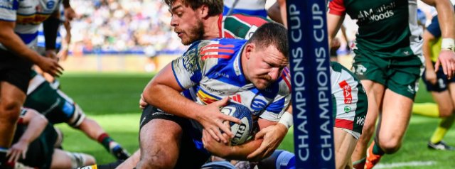 André-Hugo Venter extends with the Stormers