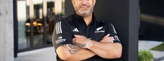 Assistant Coach Simon Kneebone completes Black Ferns coaching group