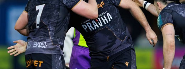 Ospreys win bruising Brewery encouter against Sharks