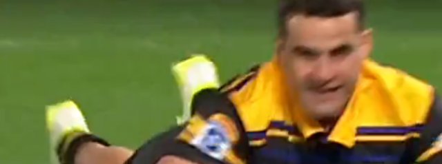 WATCH | Hurricanes race to lead