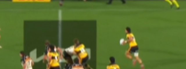 Hurricanes score a great try from their own 10 meter