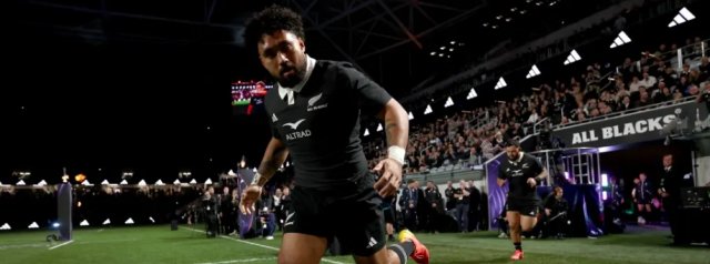 All Blacks wing Fineanganofo's nervous debut during France win