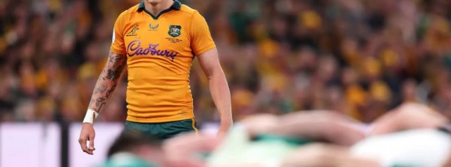 Gordon returns as De Lutiis poised to become Wallaby 1000