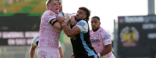 Dewi Lakes scores a double for Gloucester on debut