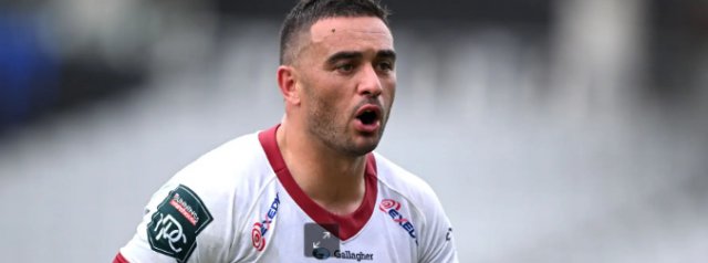 Hurricanes confirm signing of six-time Super Rugby champion Bryn Hall