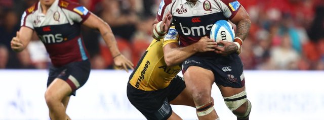Richie Asiata in debut for Leicester