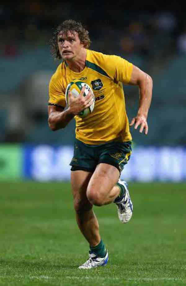 Critics tackle Aussie rugby star Nick 'Honey Badger' Cummins over